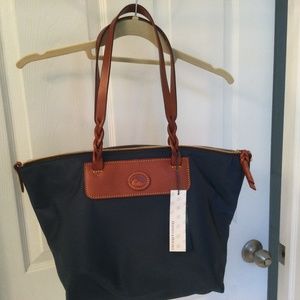 Dooney & Bourke nylon medium navy blue Tote NWT
